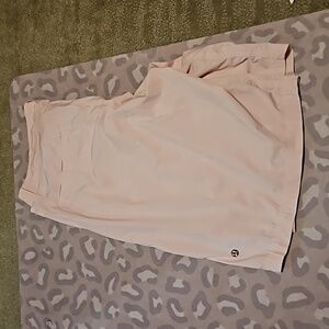 Lululemon pink cargo shorts size 38